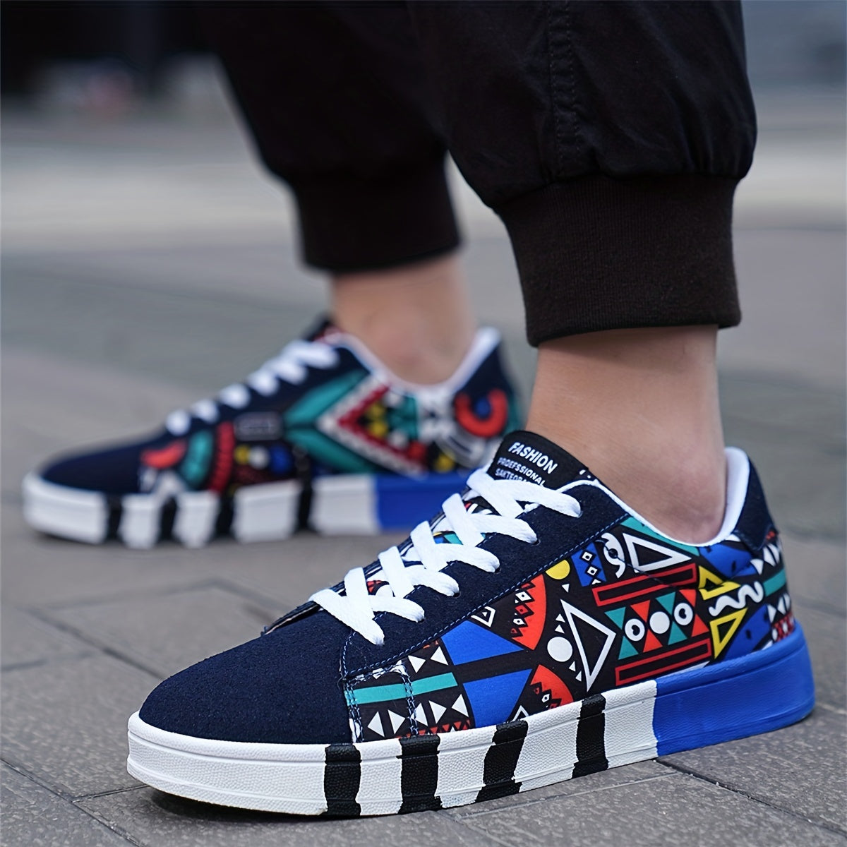 Men's Low-Top Skate Shoes, Geometric Print