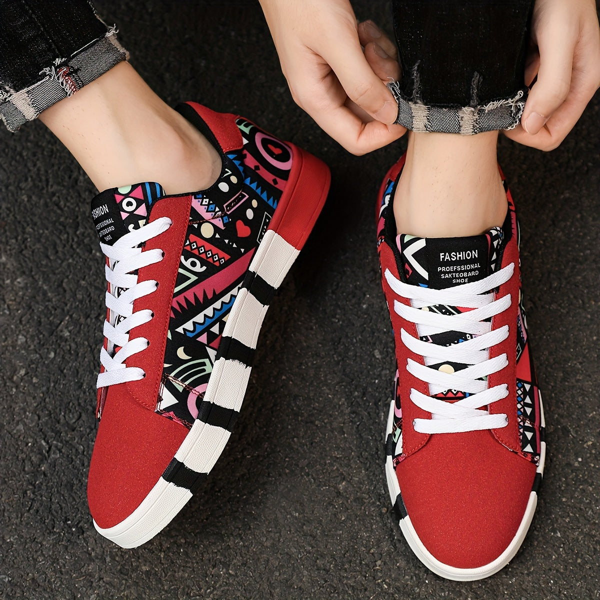 Men's Low-Top Skate Shoes, Geometric Print